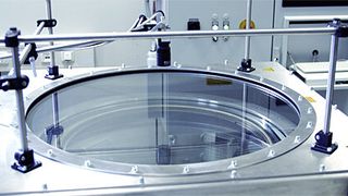 SGF bestimmt das Hochdrehzahlverhalten von Gelenkscheiben in einem neuen Schleuderprüfstand. (SGF)