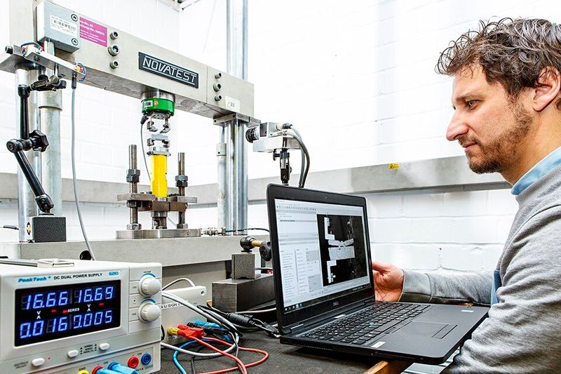 Experimental fatigue strength analysis for local fatigue strength evaluation of steel-aluminum weld seams using digital image correlation. (Image:Fraunhofer LBF)