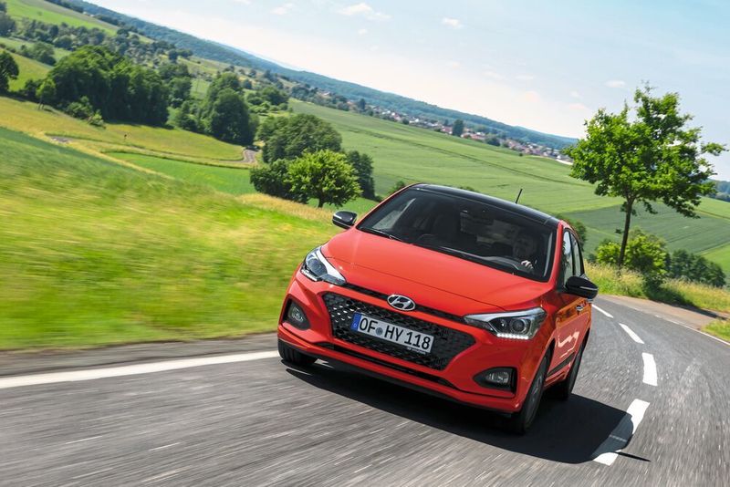 Das Einstiegsmodell des i20 kostet 12.800 Euro. Wer all die Feinheiten mit auf Reisen nehmen will, hat die 20.000-Euro-Grenze in Sicht.  (Hyundai)