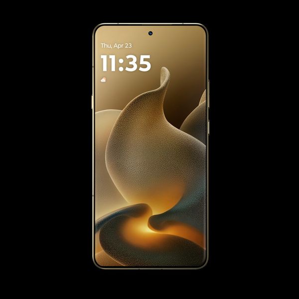 Das 6,8 Zoll große AMOLED-Display des Motorola Signature bietet Super-HD-Auflösung, Bildwiederholraten von bis zu 165 Hz und Spitzenhelligkeiten von 6.200 Nits. (Bild: Motorola)