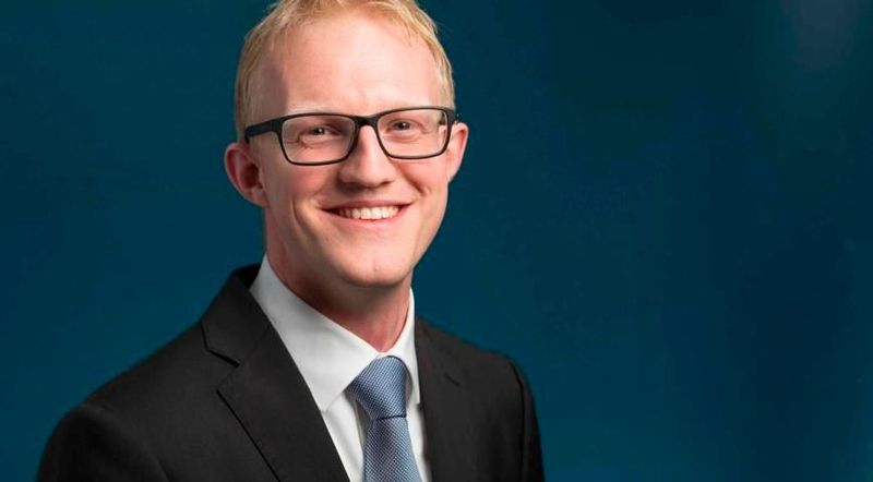 Christian Krieg, LMT Kieninger, Lahr: „Sensorik zeigt an, ob die einzelnen Schneidelemente aus- beziehungsweise eingefahren sind, um eine Beschädigung der Bauteile beziehungsweise Werkzeuge zu verhindern.“  (LMT)