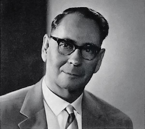 Mitten im Krieg übernimmt Karlheinrich Heller 1941 von seinem Schwiegervater Hermann Allstaedt die Geschäftsführung und beginnt mit der Entwicklung der ersten Schraubenverdichter.  (Bild: Aerzener Maschinenfabrik)