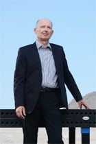 Firmenchef Bernd Siegmund: „Unsere Tische kommen in fast allen Branchen zum Einsatz und müssen extrem hohen Belastungen standhalten.“ (Bild: Siegmund)