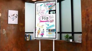 Das Samsung Flip ist ein Display, auf dem  Grafiken und Texte mit Hand eingegeben werden und sich abspeichern lassen.  (Samsung)