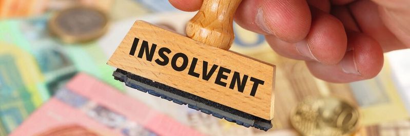 Die Anzahl der Großinsolvenzen ist im Vergleich zum Vorjahr in vielen Branchen merklich gestiegen.(Bild:  Markus Mainka - stock.adobe.com)