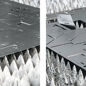 Mit dem Assistenten «TiltPrevention» perfekt laserschneiden: Alle Blechstücke verharren störkonturfrei in der Tischebene (links), herkömmliche Schneidstrategien können das nicht gewährleisten (rechts).(Bild:  Bystronic)