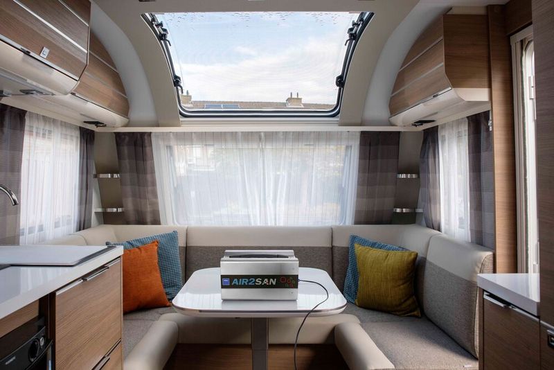 Was dem Fernfahrer recht ist, ist dem Reisemobilvermieter billig: Auch hier sorgt eine Ozondusche für hygienisch einwandfreie Verhältnisse. (Bild: Texa)