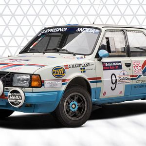 Im Vergleich zu typischen Rallye-Fahrzeugen der Gruppe B wirkte der Škoda 130 LR wie ein Vertreter der Gruppe A, also der seriennahen Fahrzeuge.(Bild:  Škoda)