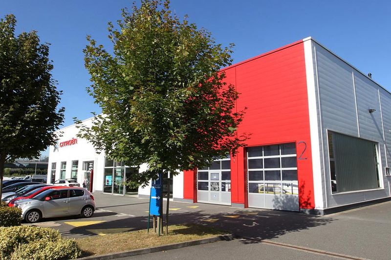 In Bremen ist Auto Domicil unter anderem am Flughafendamm mit der ehemaligen Citroën-Niederlassung aktiv. (Bild: Auto Domicil)