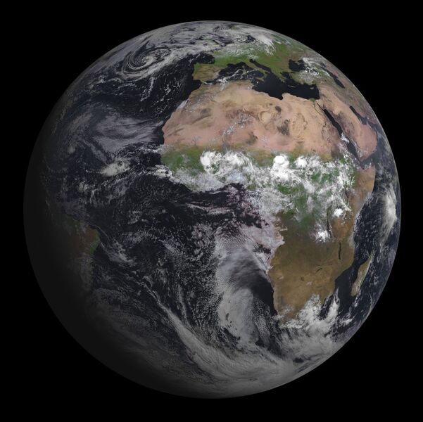 Rund einen Monat nach seinem Start ins All liefert Anfang August 2012 der jüngste europäische Wettersatellit Eumetsat MSG-3 sein erstes Bild. Es zeigt Europa und Afrika aus 36.000 Kilometern Höhe in beeindruckender Qualität und gestochen scharf. (Foto: Eumetsat)