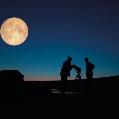 Der Mond war noch nie so klein wie heute, denn er schrumpft! Warum und in welchem Ausmaß, hat die NASA herausgefunden. (Bild: © Framestock - stock.adobe.com)