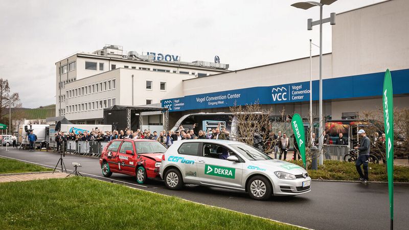 ..der eine typische Unfallsituation simulierte. (Bild: Stefan Bausewein)