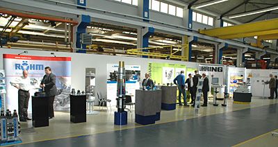 Neben MAG zeigten weitere Unternehmen ihr Angebot für Zerspaner, ...  Bild: MAG (Archiv: Vogel Business Media)