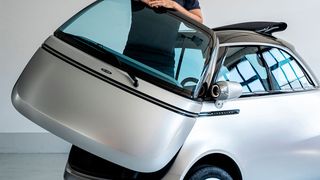 „Der Microlino hat großes Potenzial als Alternative zu einem normalen Auto“, ist Jochen Rudat überzeugt. (Bild: Microlino)