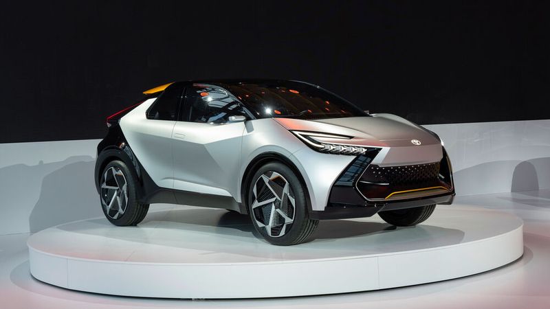 Mit der Studie „C-HR Prologue“ zeigt Toyota, wo die Reise beim Design hingeht.(Bild:  Toyota)