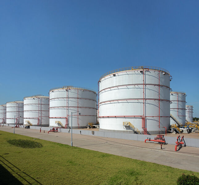 Extensive know-how: Endress+Hauser automated an entire fuel tank farm in Shidongkou. (Picture: Endress+Hauser)