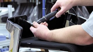 Bei hohen Fertigungstoleranzen stellt das Gradientenanzugsverfahren sicher, dass sich keine Schraube löst.  (Bild: Atlas Copco)