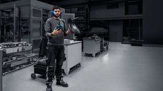 Mit moderner Ultraschalltechnologie kann die Ortung von Leckagen bei laufendem Betrieb erfolgen.  (Bild: Mader GmbH & Co. KG )