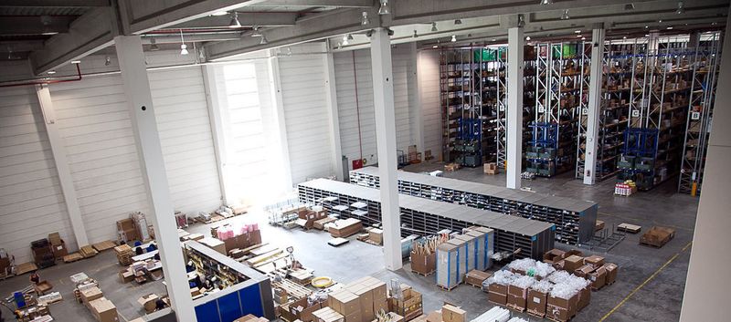 Ein Großteil des Sortiments ist im Distributionszentrum Bad Hersfeld immer auf Lager (Archiv: Vogel Business Media)