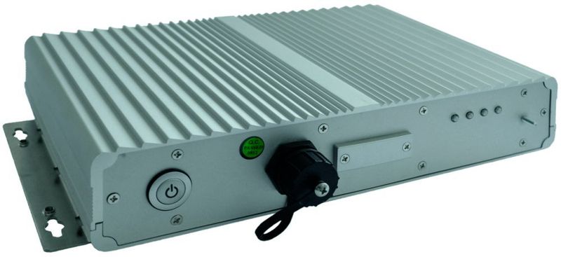 ICO:Eine Box-PC-Serie mit Schutzklasse IP65 ist Hygrolion, besonders ausgelegt für Anwendungen mit Staub- und Feuchtigkeitsaufkommen.  (ICO)