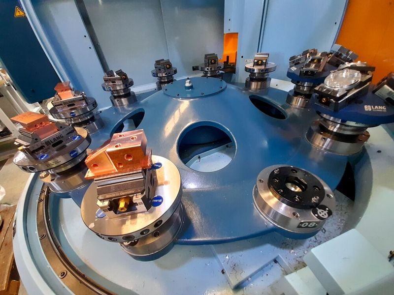 The Matsuura MX-330 loaded with parts  (Source: Vericut)