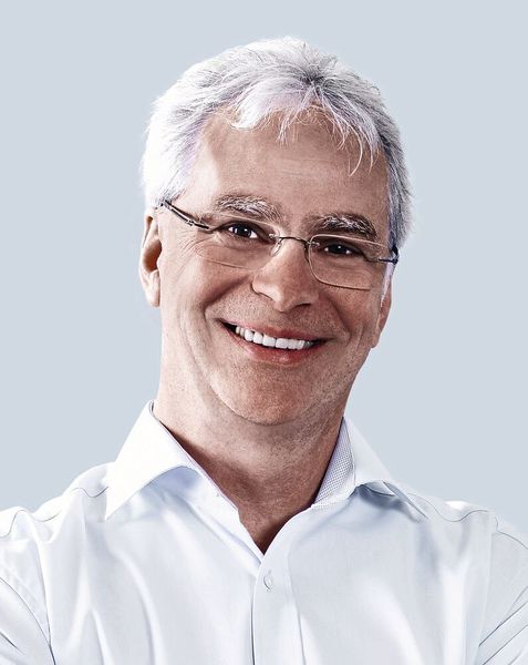 „Wir haben Zugriff auf das Technologiespektrum unserer Konzernmutter und ihre mehr als hundertjährige Erfahrung in der mechanischen Metallbearbeitung“, so Stefan Pörtner, Leiter Fertigung und Technologie von Solidteq. (Solidteq)