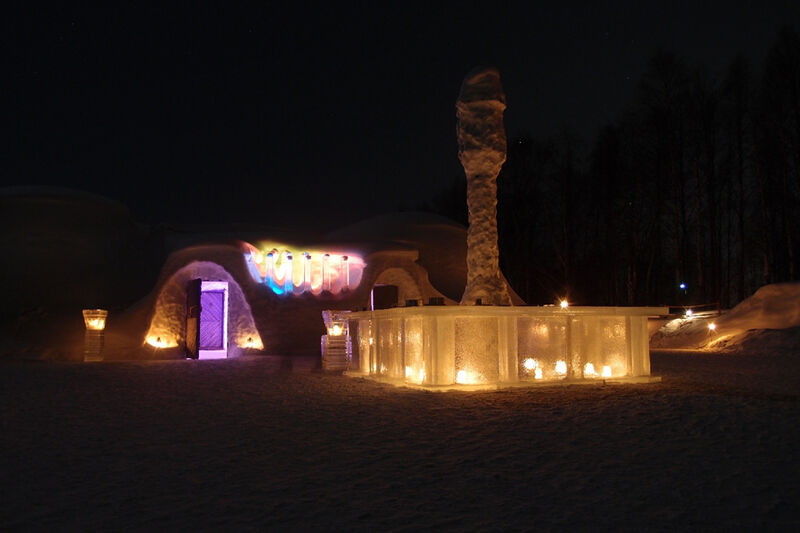 ...ein Abendessen in einer Location aus Eis und Schnee, dem Iglu-Restaurant Snowland.  (Archiv: Vogel Business Media)