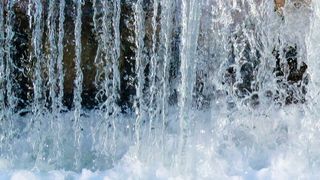 Die Verunreinigung von Oberflächengewässern stellt eine ernsthafte Bedrohung für die Gewährleistung von Trinkwasserstandards dar. (Public Domain)