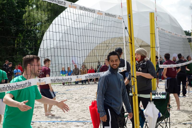 Ihr verliert doch eh, denkt sich Omar  Babakry, (r.) api (Bild: IT-BUSINESS)