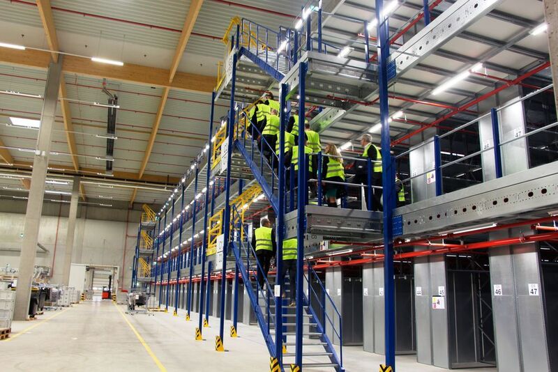 Das Highlight der Veranstaltung war die Führung durch das jüngst eröffnete Multi-User-Lager der eBay Enterprise in Halle. (Bild: Integral Logistics)