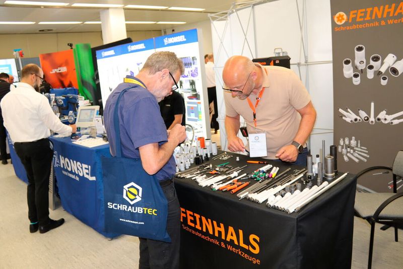 Die Schraubtec bietet Verbindungstechnik zum Anfassen. (Bild: Alexander Stark)