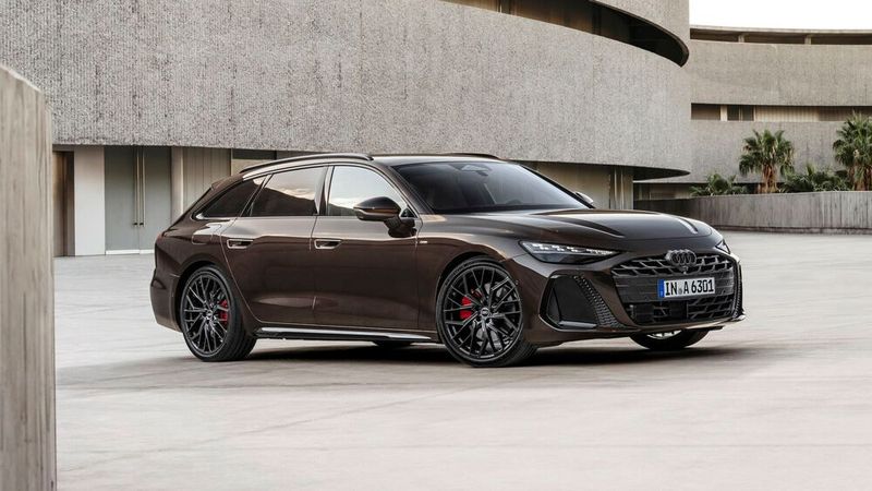 Das neue Modell ist etwas größer, bleibt seinem Stil aber treu. (Bild: Audi AG)