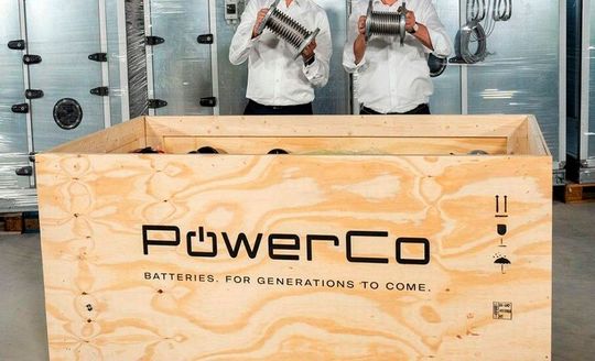 Seit Dezember laufen beim zum Volkswagen-Konzern gehörenden Batteriehersteller Powerco in Salzgitter die Produktionsanlagen. Nun ist man auch in puncto Zukunftssicherung mit der IG Metall einen großen Schritt vorwärts gekommen ...(Bild:  Powerco)