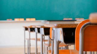 Der Bitkom hat eine Studie zur Digitalen Schule aus der Perspektive der Schülerinnen und Schüler veröffentlicht und herausgefunden, dass 71 Prozent der Befragten im Unterricht ein Whiteboard nutzen können.  (© maroke via canva.com)