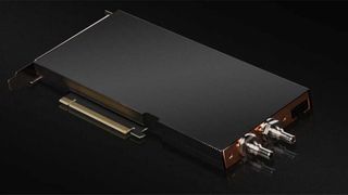 Flüssigkeitsgekühlte Rechenzentren können doppelt so viel Rechenleistung auf demselben Raum unterbringen. Das liegt daran, dass etwa die „A100“-GPUs von Nvidia nur einen PCIe-Steckplatz belegen; luftgekühlte A100-GPUs füllen zwei.  (Bild: Nvidia)