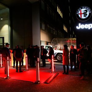 Konig Eroffnet Berliner City Showroom Fur Jeep Und Alfa