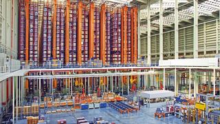 Das 10-gassige Hochregallager der Porcelanosa Grupo wird um fünf Gänge und fünf Regalbediengeräte erweitert. (Mecalux)