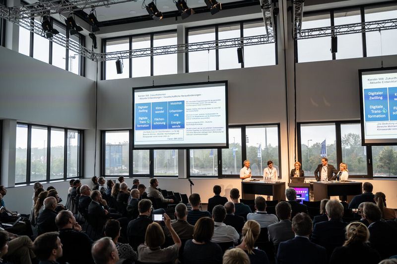 Digital Twins – auch in diesem Jahr weit oben auf der Agenda bei den Vorträgen. (©Nico Herzog / HINTE Expo & Conference GmbH)