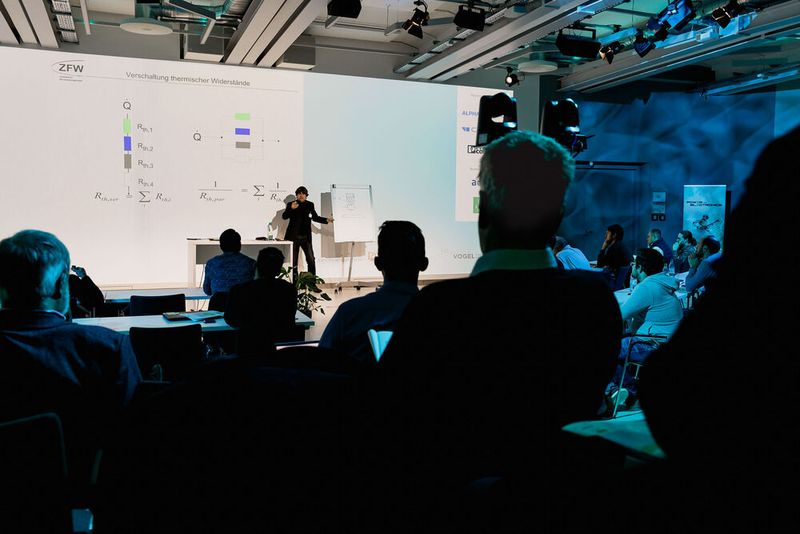 Impressionen von Power of Electronics 2025. (Bild: Stefan Bausewein)