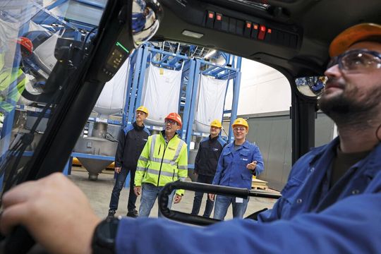 Der Grevener Logistikspezialist übernimmt in Schwarzheide die Grundversorgung.(Bild:  BASF Schwarzheide GmbH)