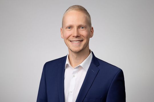 „Das gefährdet die Wettbewerbsfähigkeit und zahlreiche Arbeitsplätze in einer europäischen Schlüsselbranche“, warnt Richtberg.(Bild:  Sarah Kastner Fotografie)