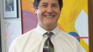 Tony Armstrong: „Es ist offensichtlich, dass der Elektronikanteil in den Fahrzeugen weiter wachsen wird, völlig unabhängig davon, wie viele Autos jedes Jahr verkauft werden.“ (Bild: Analog Devices)