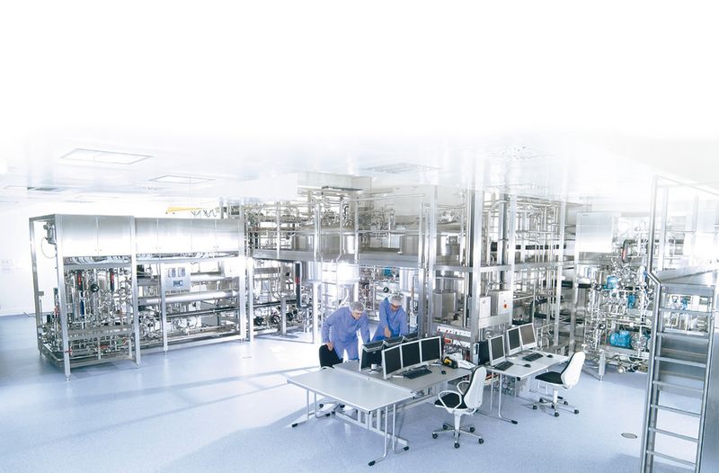 Im neuen Gebäude wird der monoklonale Antikörper Trastuzumab in großem Maßstab biotechnologisch hergestellt. (Archiv: Vogel Business Media)