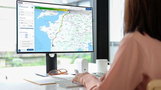 Interaktiver DAF-E-Lkw-Routensimulator: liefert Einblicke in die Einsatzfähigkeit und Reichweiten verschiedener E-Lkw von DAF.  (Bild: © wattana - stock.adobe.com)