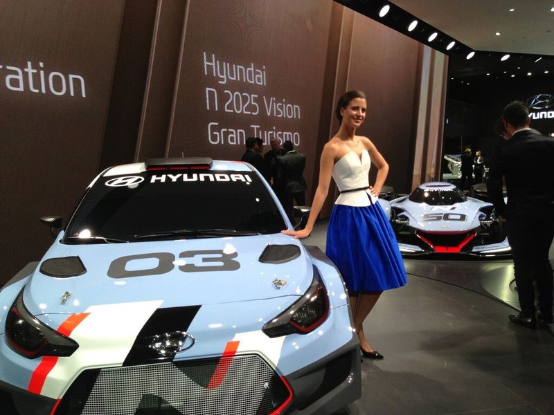 Amazing display of innovations: The number of world premieres at this year's IAA amounts to 210 with 26 European and 30 German premieres. (Source: Schulz)