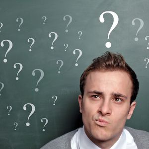 Kein qualifiziertes Feedback nach Interviews oder bei Absagen zu geben, wirkt unprofessionell und schadet dem Unternehmen.