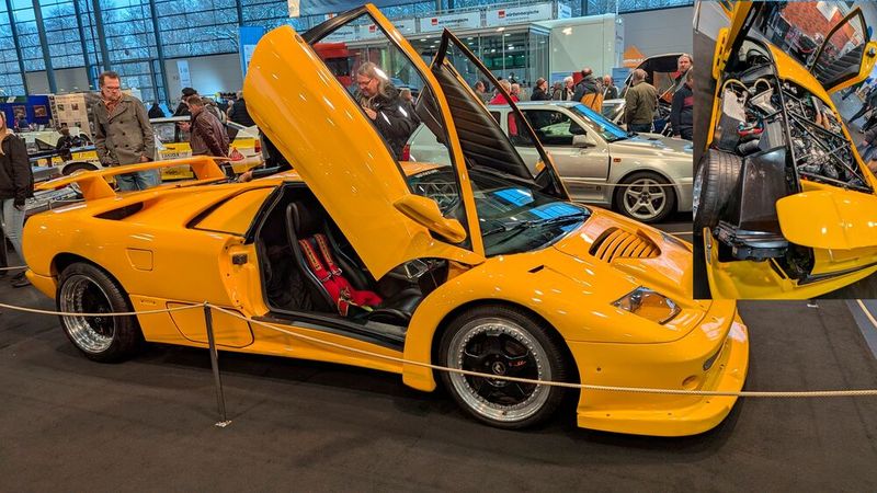 Auf den ersten Blick ein ganz normaler Lamborghini Diablo, auf den zweiten Blick ein absolutes Einzelstück und im Prinzip ein „Lamborgatti“, eine Mischung aus Lamborghini und Bugatti. Denn in diesen Lambo packten die Verantwortlichen von Bugatti die komplette Antriebstechnik des kommenden Bugatti Vayron 16.4 inklusive Allradantrieb und 1001-PS-Motor.  (Bild: Dominsky – VCG)