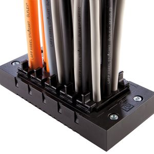 Das Besondere an der neuen Skintop Cube Multi ist ein spezielles Gel, das bisher unter anderem für die Polsterung von Fahrradsätteln und Sportschuhen verwendet wurde.