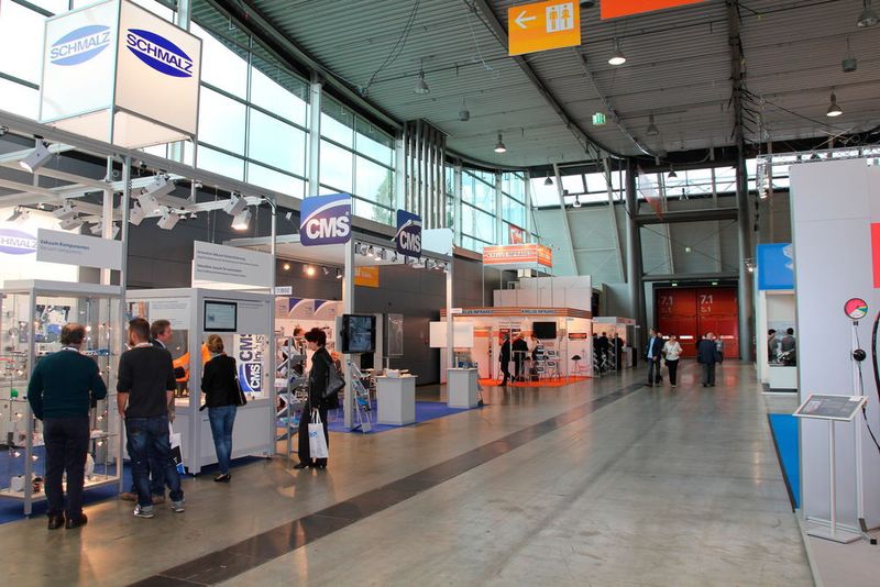 Und weiter geht der Rundgang durch die Hallen der Composites Europe 2015... (Bild: Königsreuther)