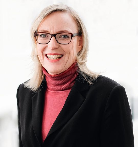 Ilka Friese ist Deutschland-CFO und -Geschäftsführerin bei NTT Data.(Bild:  Vogel IT-Medien)